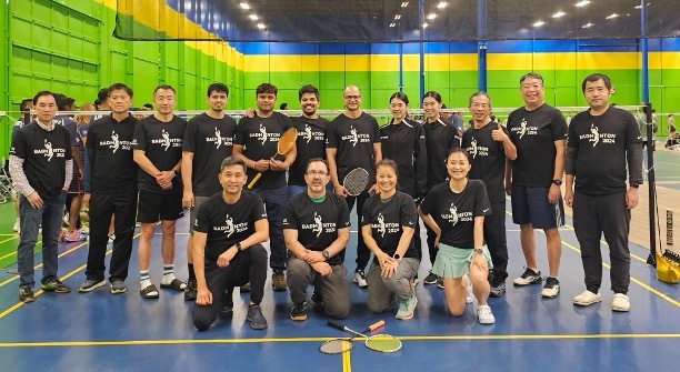 Annie and Kerry with Marvell badminton team